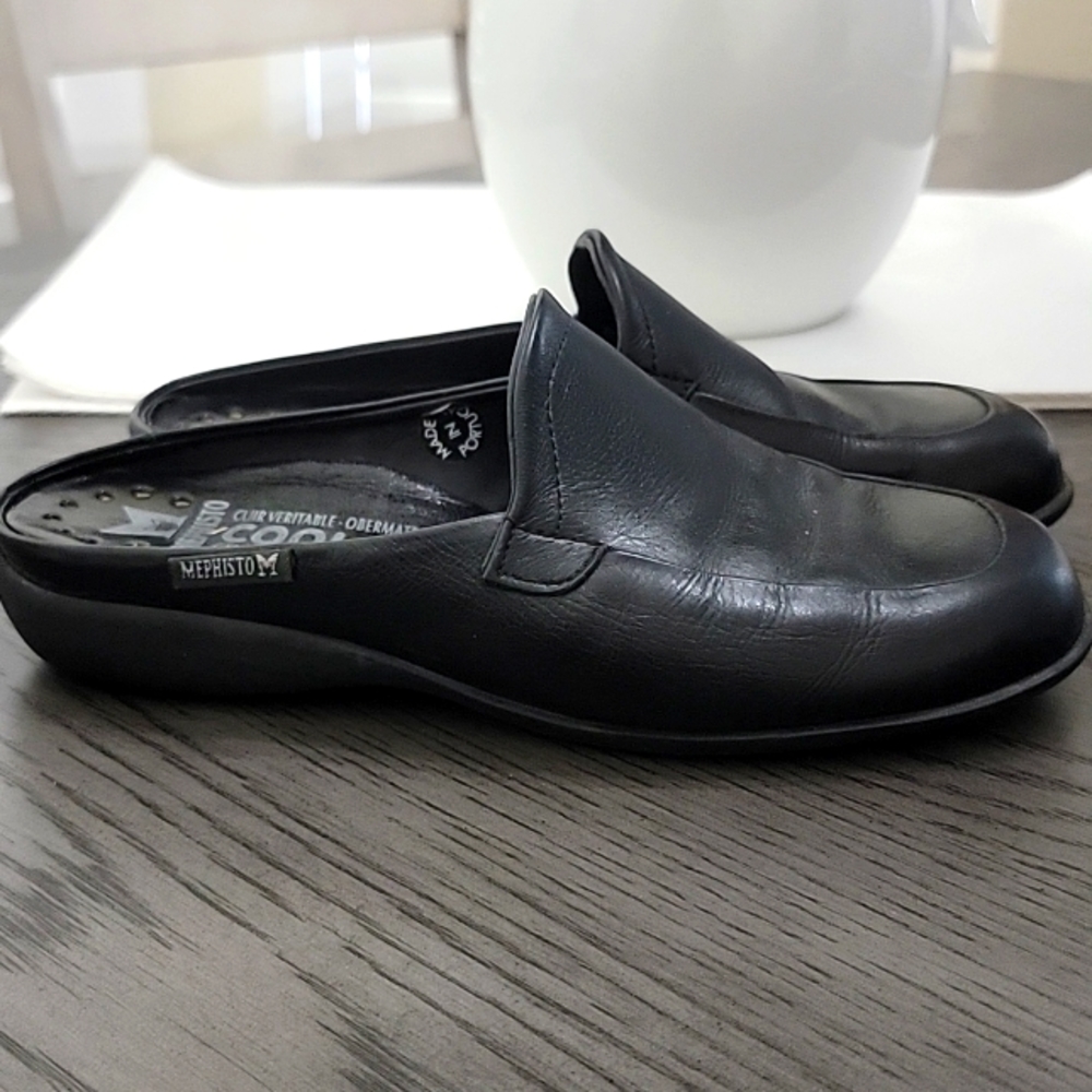Mephisto Cool-Air Sz 5 Black Leather Mules/Slides